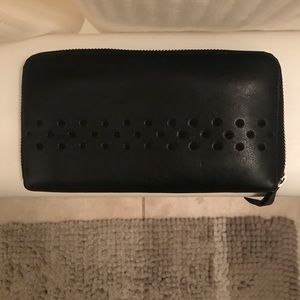 & Other Stories genuine leather black wallet